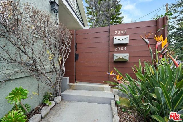 2302 Berkeley Avenue, Los Angeles, CA 90026