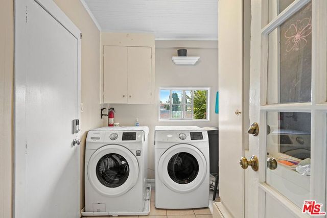 2302 Berkeley Avenue, Los Angeles, CA 90026