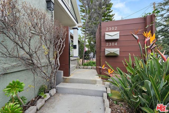 2302 Berkeley Avenue, Los Angeles, CA 90026