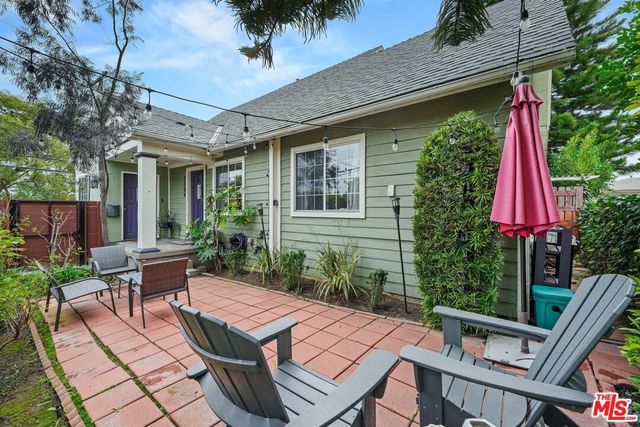 2302 Berkeley Avenue, Los Angeles, CA 90026