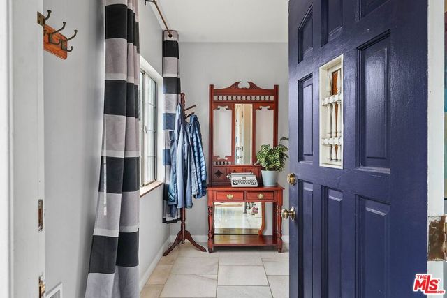 2302 Berkeley Avenue, Los Angeles, CA 90026