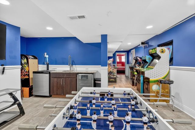 7027 S Harper Avenue, Chicago, IL 60637