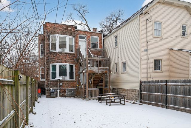 7027 S Harper Avenue, Chicago, IL 60637