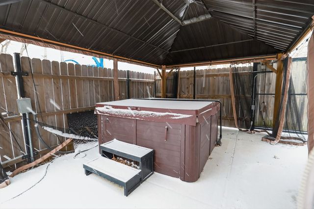 7027 S Harper Avenue, Chicago, IL 60637