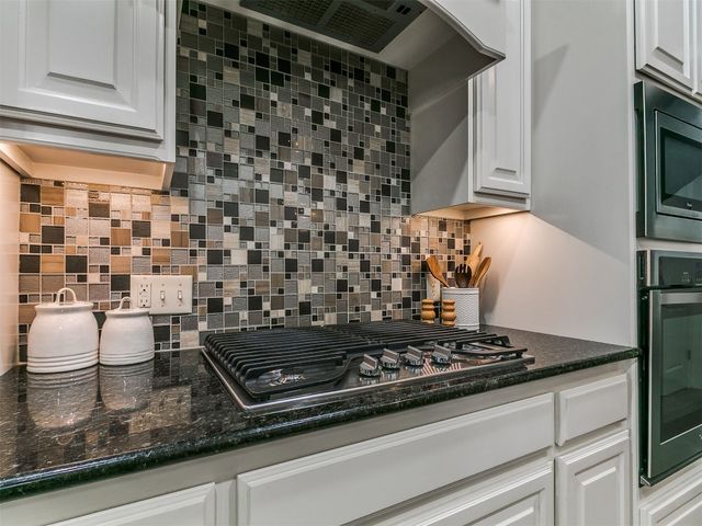 17601 Braken Drive, Edmond, OK 73012
