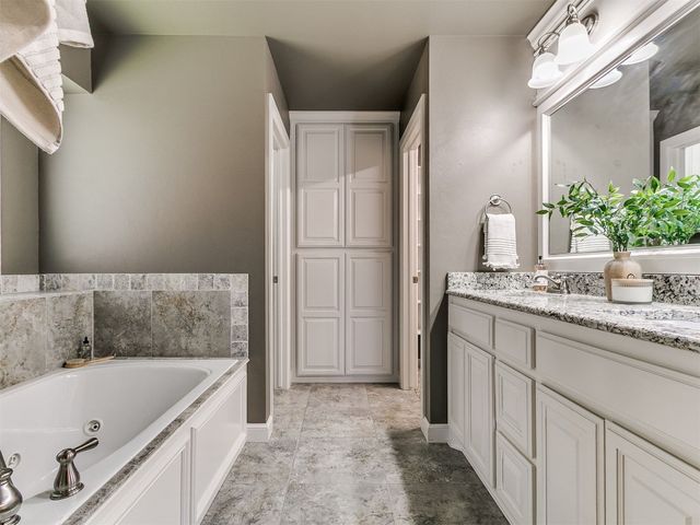 17601 Braken Drive, Edmond, OK 73012