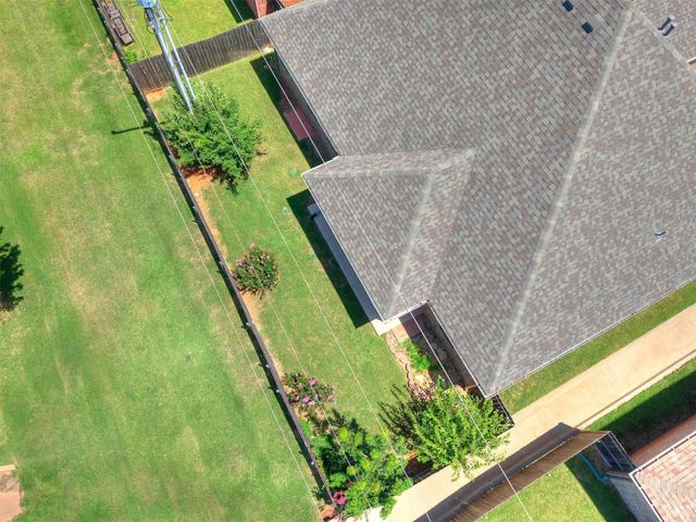 17601 Braken Drive, Edmond, OK 73012