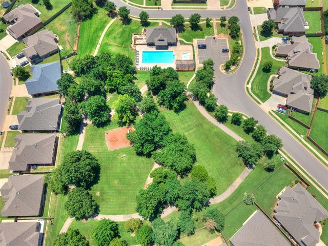 17601 Braken Drive, Edmond, OK 73012