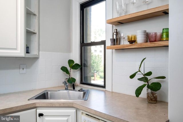 3616 CONNECTICUT AVE NW #200, Washington, DC 20008