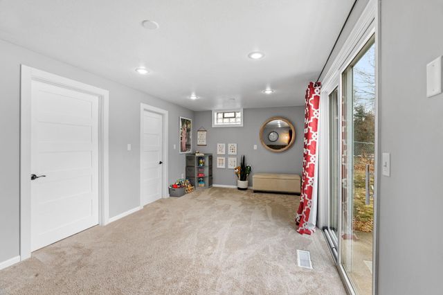 5038 142nd Path W, Apple Valley, MN 55124