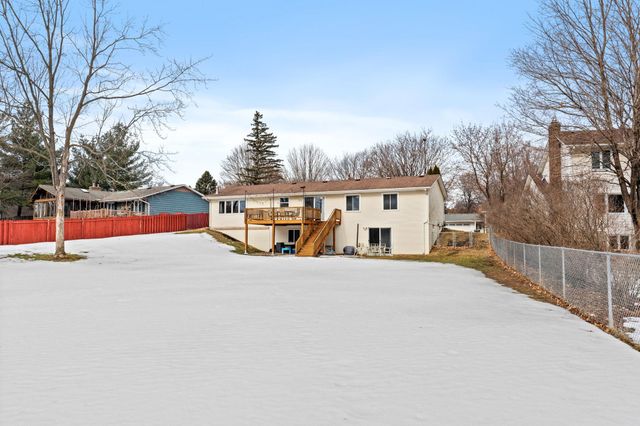 5038 142nd Path W, Apple Valley, MN 55124