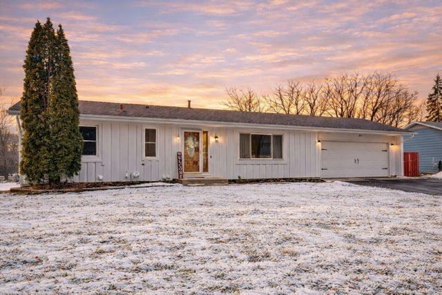 5038 142nd Path W, Apple Valley, MN 55124