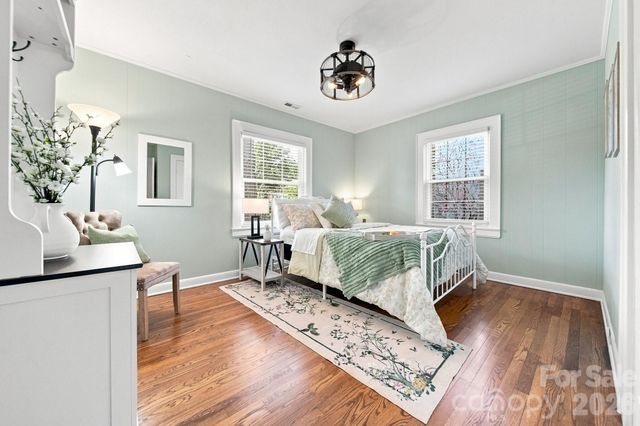 312 Sharon Avenue NW, Lenoir, NC 28645