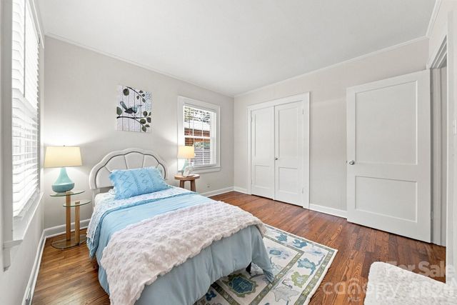 312 Sharon Avenue NW, Lenoir, NC 28645
