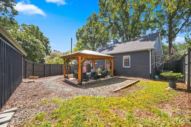 312 Sharon Avenue NW, Lenoir, NC 28645