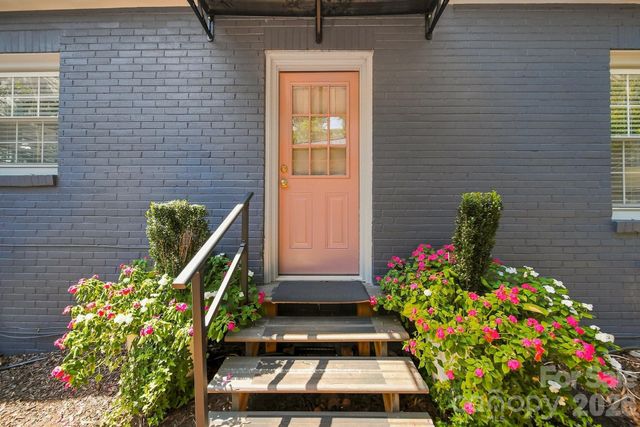 312 Sharon Avenue NW, Lenoir, NC 28645