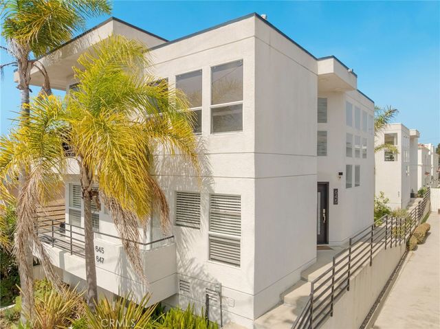 647 1st Place, Hermosa Beach, CA 90254