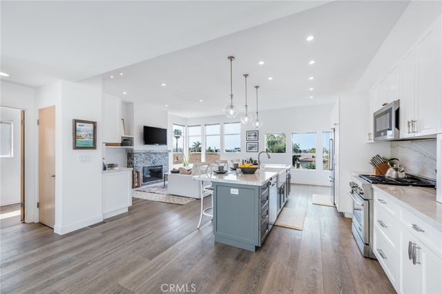 647 1st Place, Hermosa Beach, CA 90254