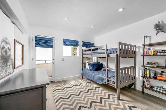 647 1st Place, Hermosa Beach, CA 90254