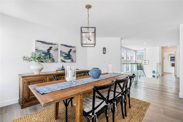 647 1st Place, Hermosa Beach, CA 90254