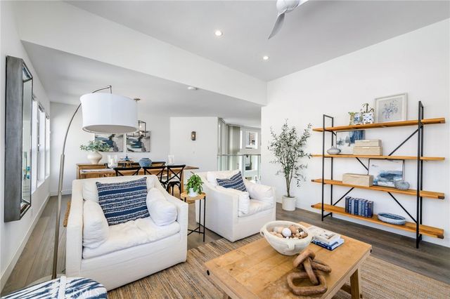 647 1st Place, Hermosa Beach, CA 90254