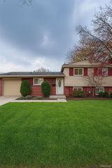 14651 Fairway Street, Livonia, MI 48154