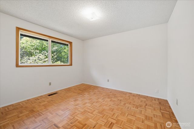 4818 354th Avenue SE, Fall City, WA 98024