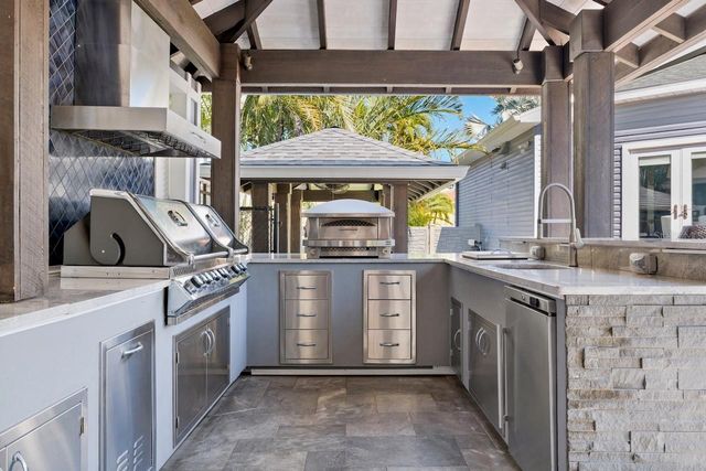 648 SANTA MARIA DRIVE, Tierra Verde, FL 33715