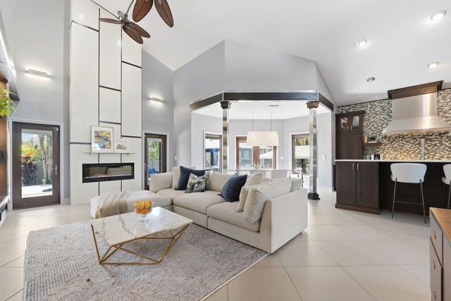 648 SANTA MARIA DRIVE, Tierra Verde, FL 33715