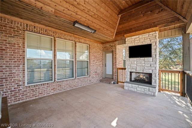 8331 Howard Hill Road, Fort Smith, AR 72916