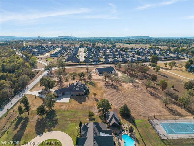 8331 Howard Hill Road, Fort Smith, AR 72916