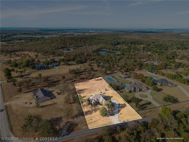 8331 Howard Hill Road, Fort Smith, AR 72916