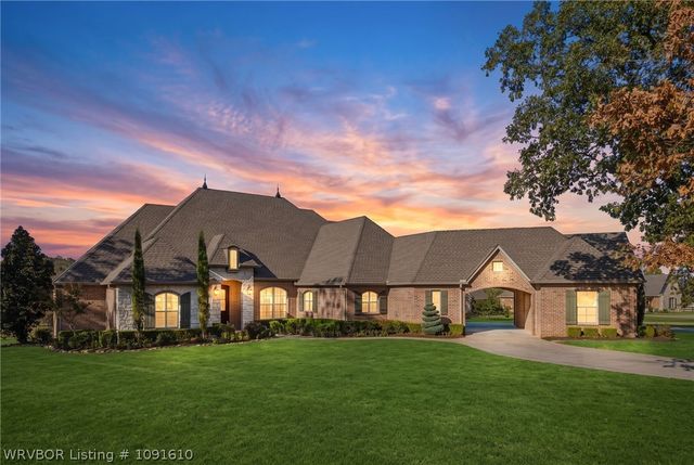 8331 Howard Hill Road, Fort Smith, AR 72916