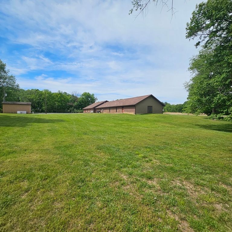 Image 13 of property listing at 1000 N 42nd Street, Mt Vernon, IL 62864