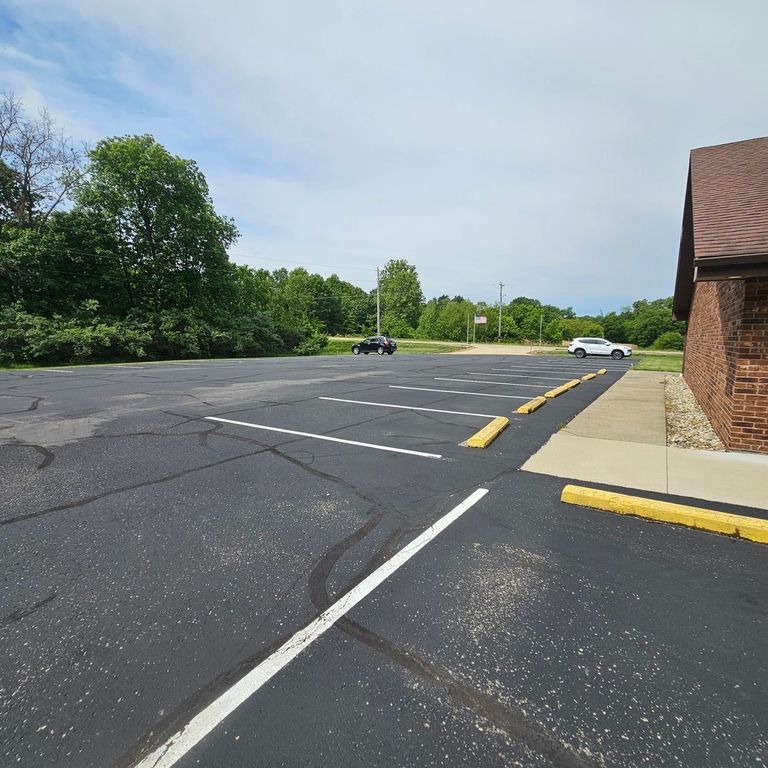Image 16 of property listing at 1000 N 42nd Street, Mt Vernon, IL 62864