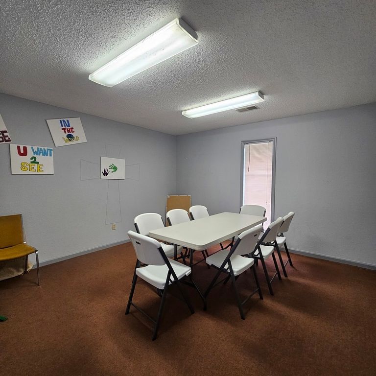Image 25 of property listing at 1000 N 42nd Street, Mt Vernon, IL 62864