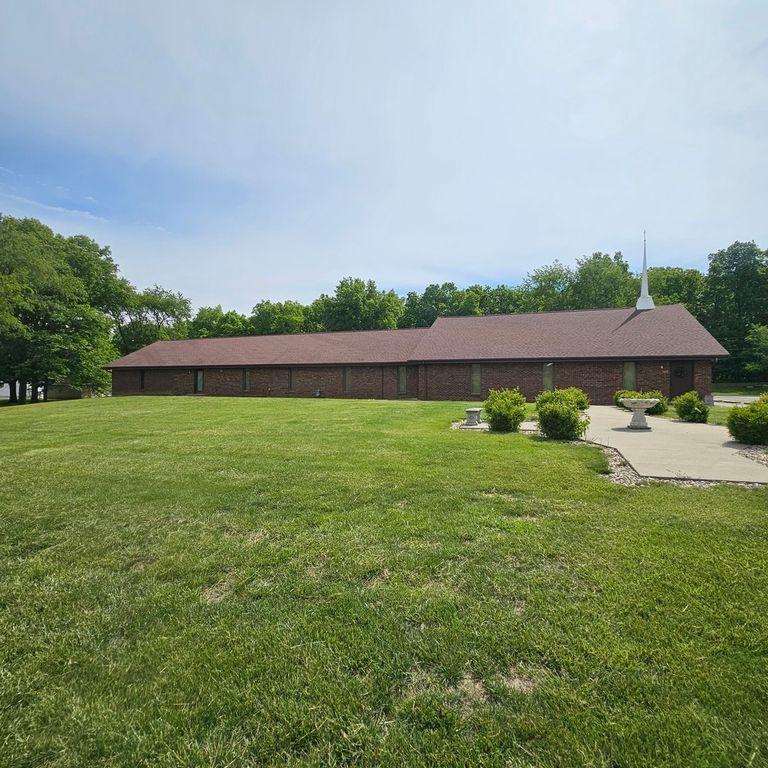 Image 4 of property listing at 1000 N 42nd Street, Mt Vernon, IL 62864