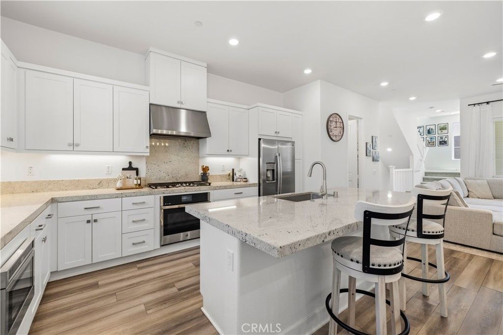 27420 Horizon View, Valencia, CA 91381 — exterior