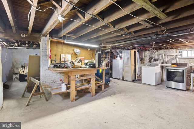 81 PRICE AVE, Lansdowne, PA 19050