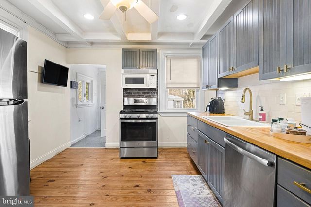 81 PRICE AVE, Lansdowne, PA 19050