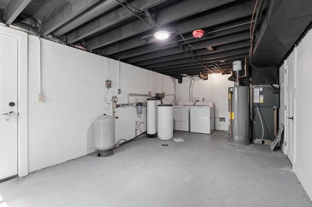 3707 W 121st Avenue, Crown Point, IN 46307