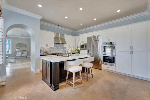6572 Beachview Drive, Huntington Beach, CA 92648
