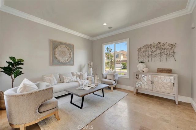 6572 Beachview Drive, Huntington Beach, CA 92648