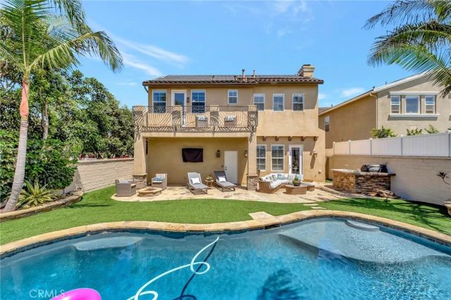 6572 Beachview Drive, Huntington Beach, CA 92648