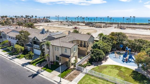 6572 Beachview Drive, Huntington Beach, CA 92648