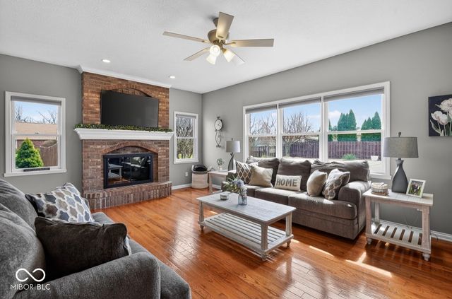 6177 W Broken Arrow Court, New Palestine, IN 46163