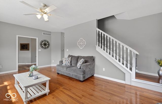 6177 W Broken Arrow Court, New Palestine, IN 46163