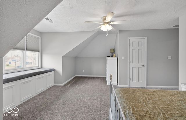 6177 W Broken Arrow Court, New Palestine, IN 46163