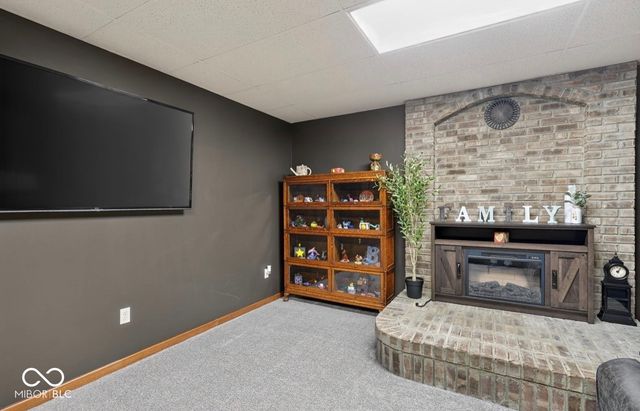 6177 W Broken Arrow Court, New Palestine, IN 46163