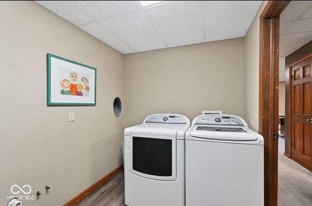 6177 W Broken Arrow Court, New Palestine, IN 46163